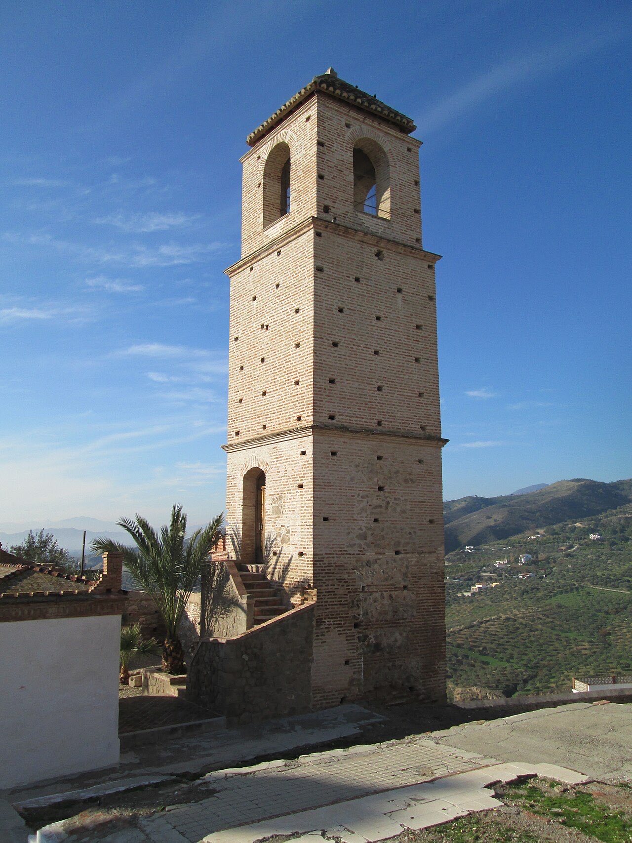 Castillo de Álora, Moorse vesting uit de Kalifaal-periode